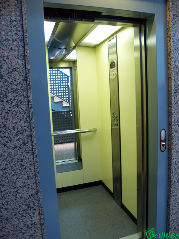 Ascensor del inmueble en Villanueva de Gállego (Zaragoza)