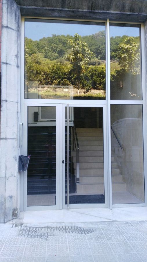 Ascensor vertical, accesibilidad portal.