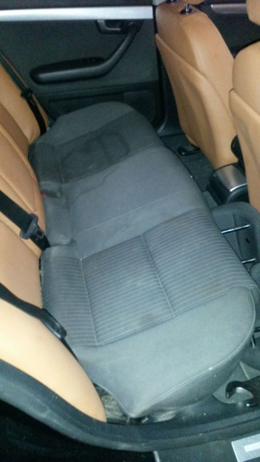 Asiento trasero antes del trabajo