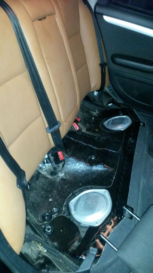 Asiento trasero durante el trabajo