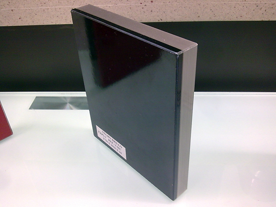 Astor-3D Cristal Negro