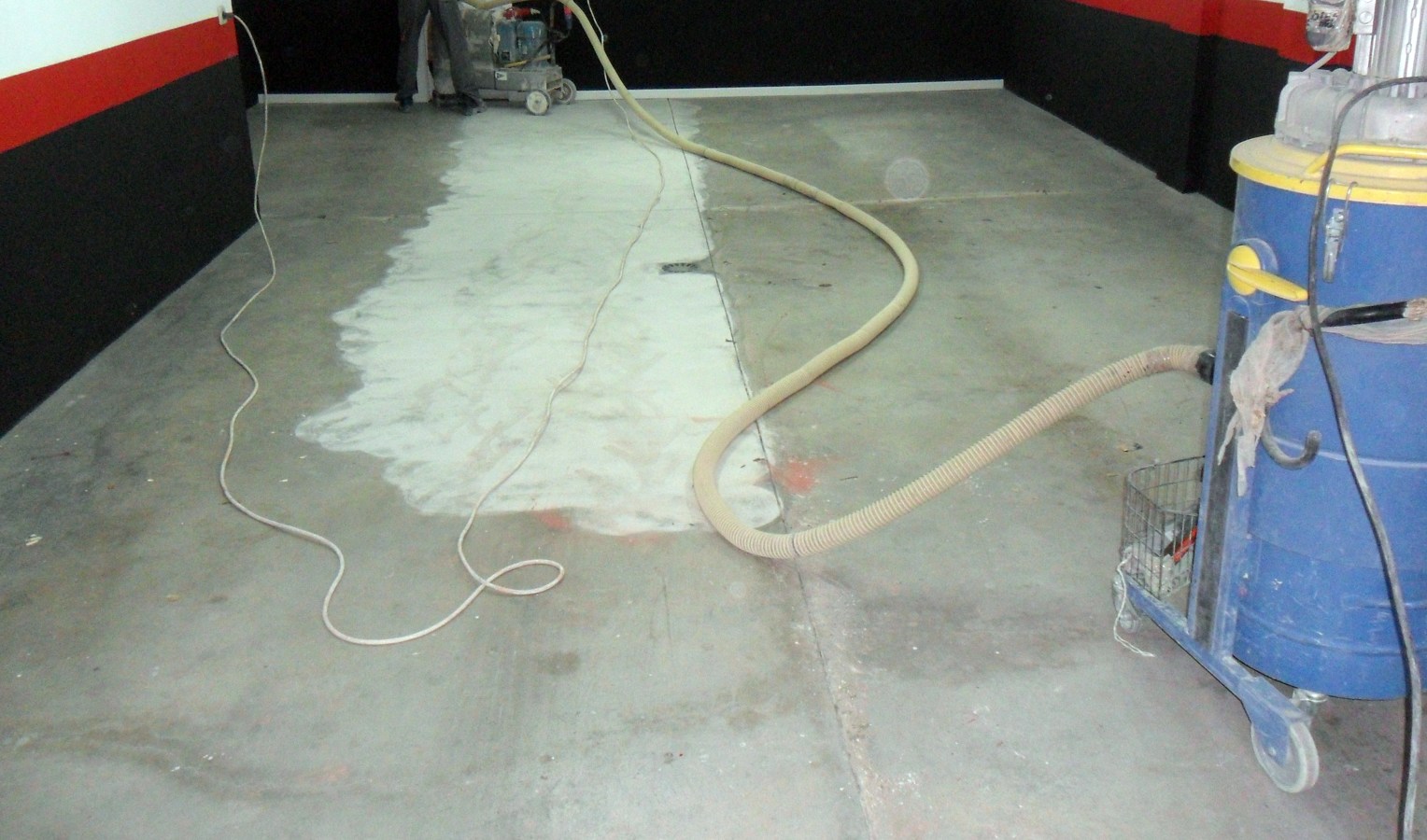 AUTONIVELANTE preparación de superficie