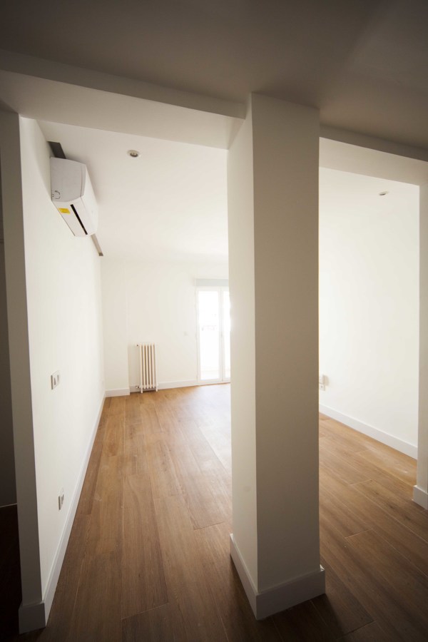 Avenida Donostiarra Minimal Style Madrid