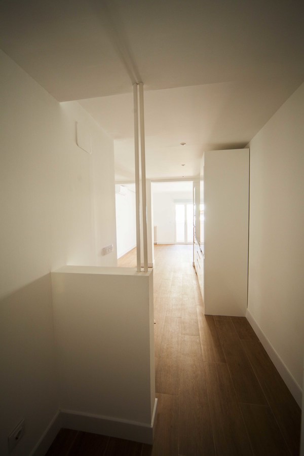 Avenida Donostiarra Minimal Style Madrid