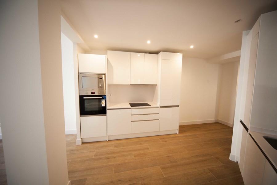 Avenida Donostiarra Minimal Style Madrid