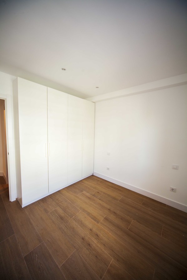 Avenida Donostiarra Minimal Style Madrid