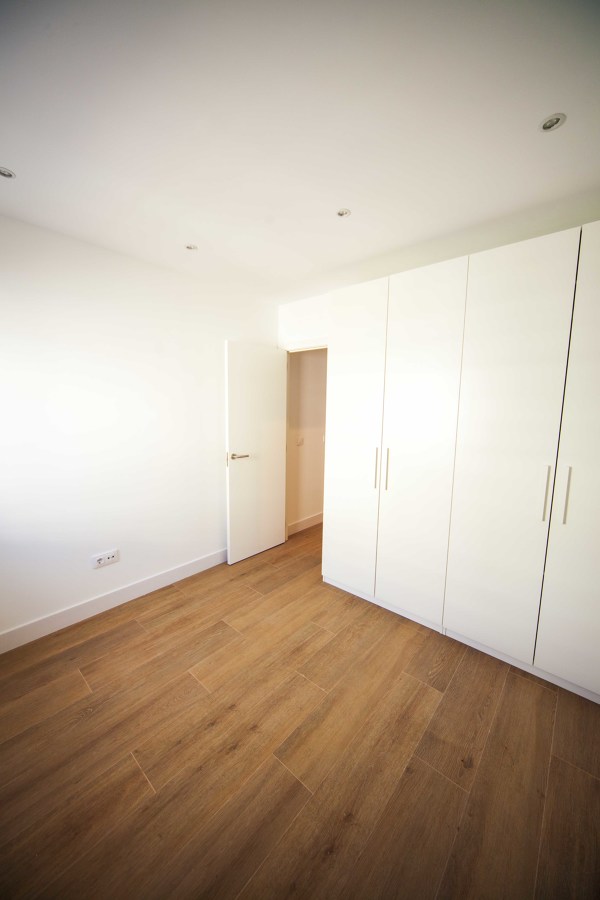 Avenida Donostiarra Minimal Style Madrid