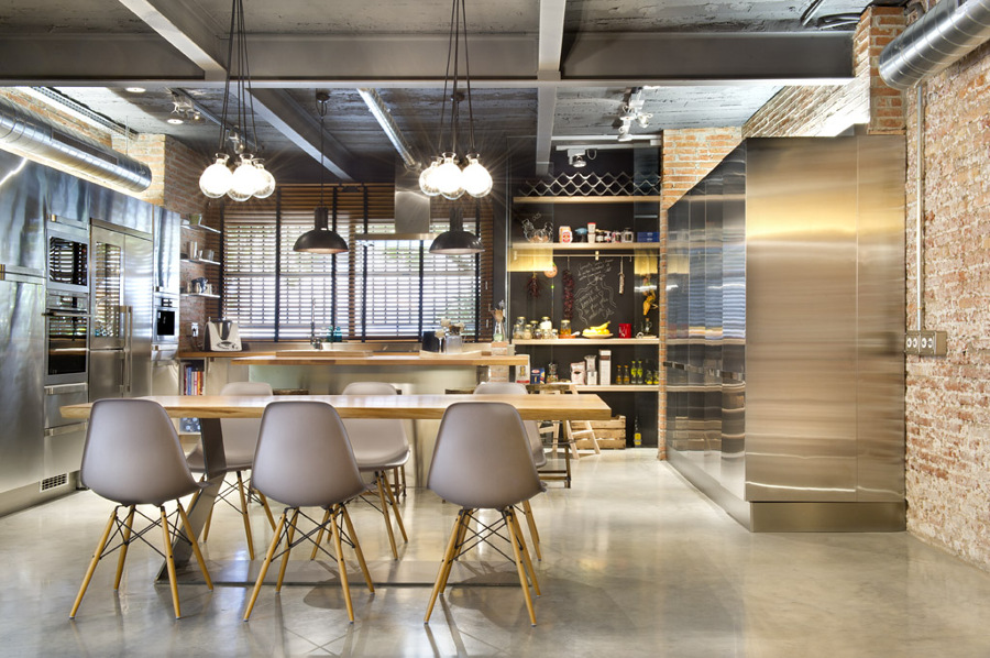 Bajo comercial convertido en loft (Terrassa)