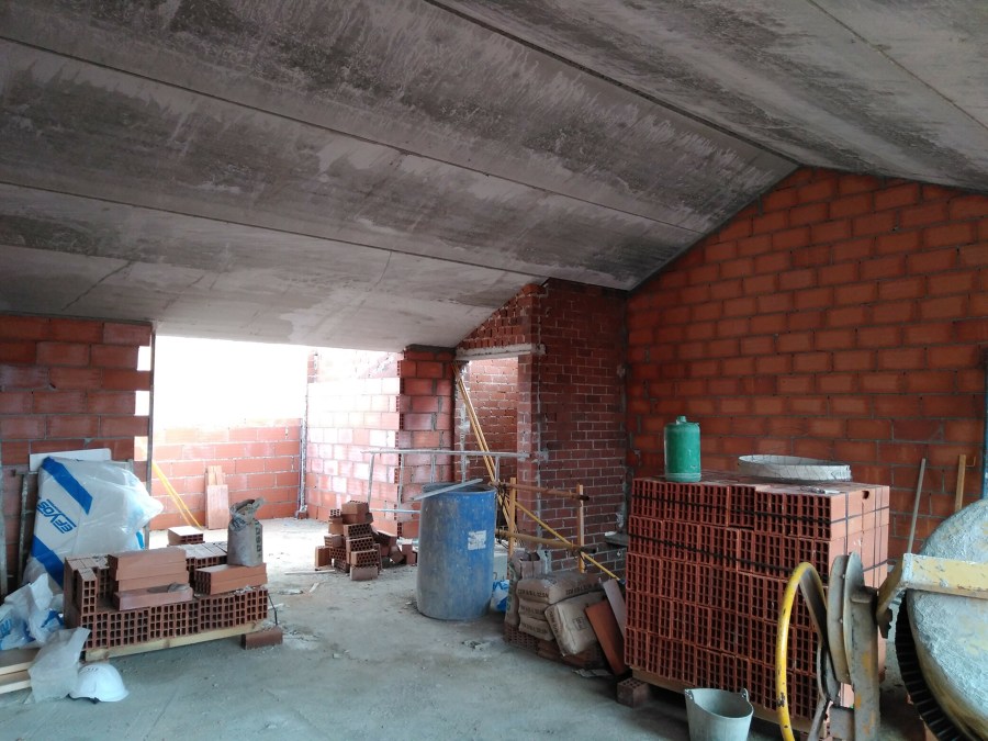 Bajo cubierta en construcción