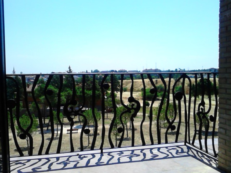 BALCON DE FORJA ARTISTICA