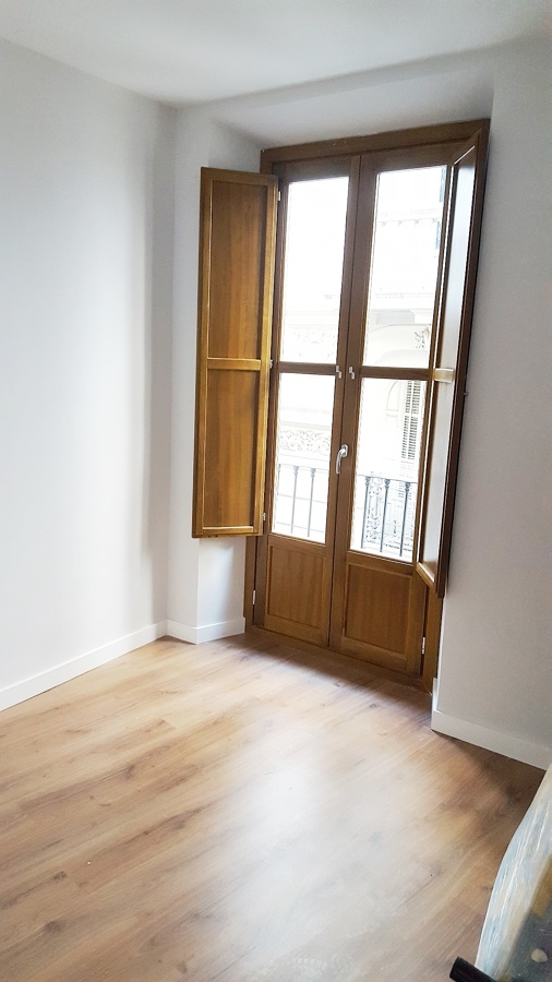 BALCON EN MADERA DE IROCO