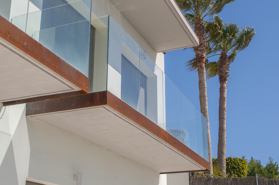 BALCONES EN ACERO CONTEN