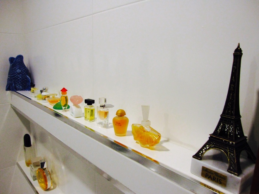 Balda de obra con colección de miniaturas