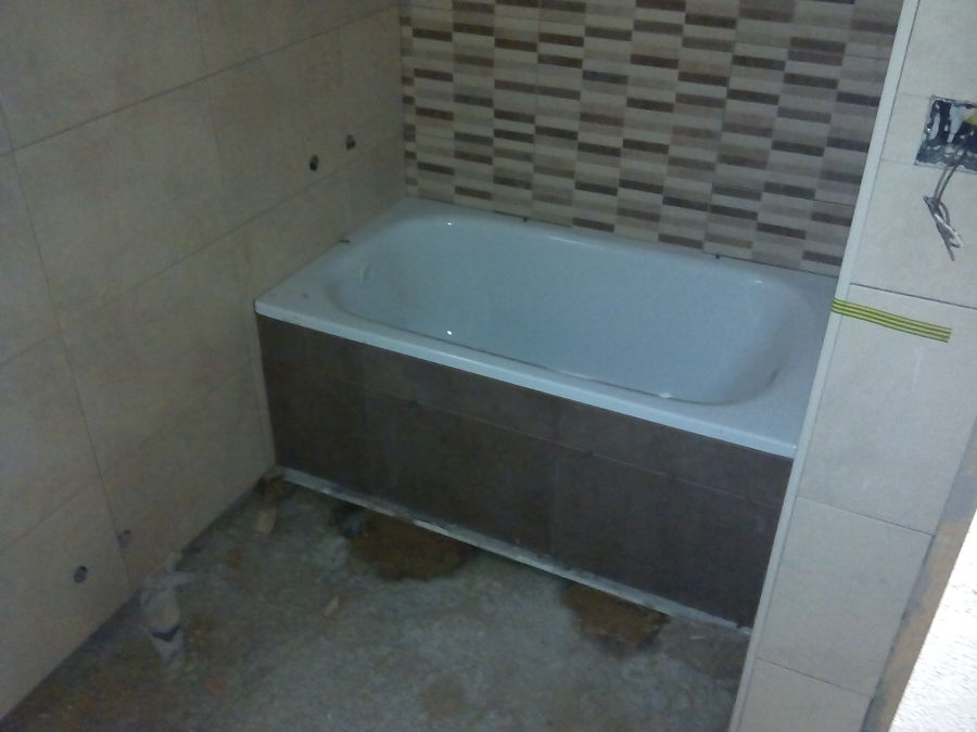 Bañera y alicatado