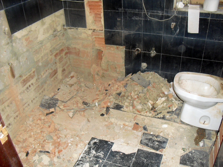 Baño a reformar DURANTE