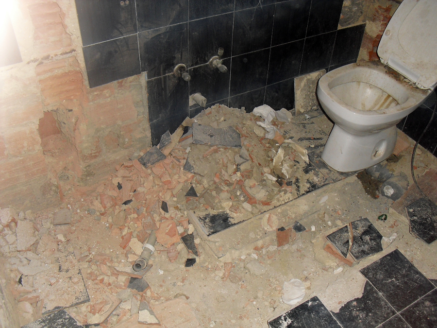 Baño a reformar DURANTE