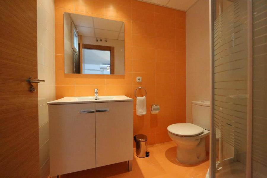 Baño completo apartamento