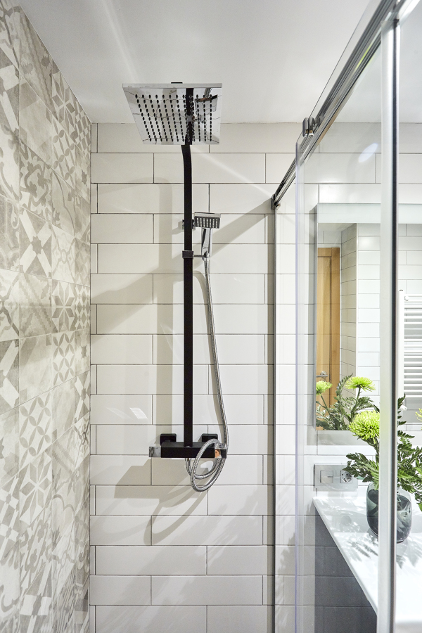 Baño Completo de Estilo Contemporáneo (Madrid)