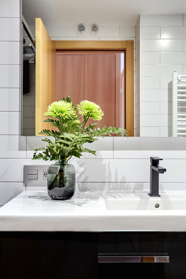 Baño Completo de Estilo Contemporáneo (Madrid)