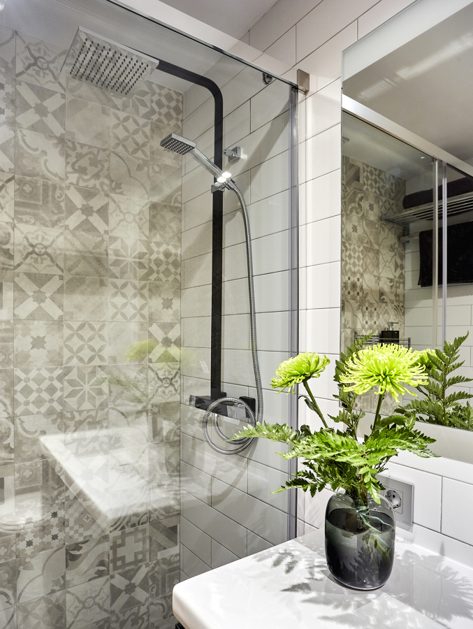 Baño Completo de Estilo Contemporáneo (Madrid)