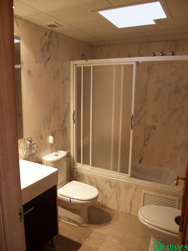 Baño completo en Villanueva de Gállego (Zaragoza)