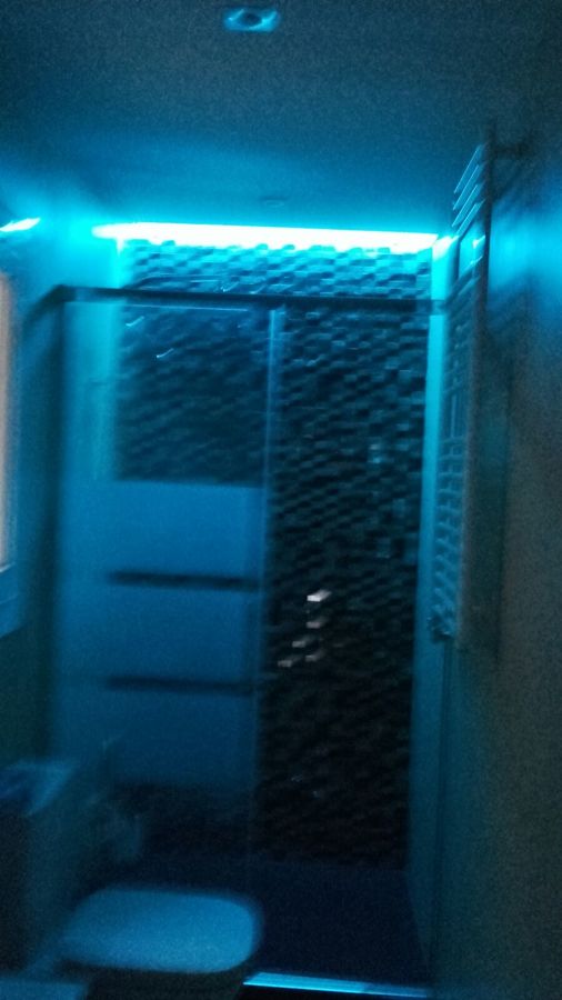 Baño con cromoterapia