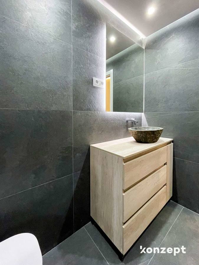 Baño con iluminación led