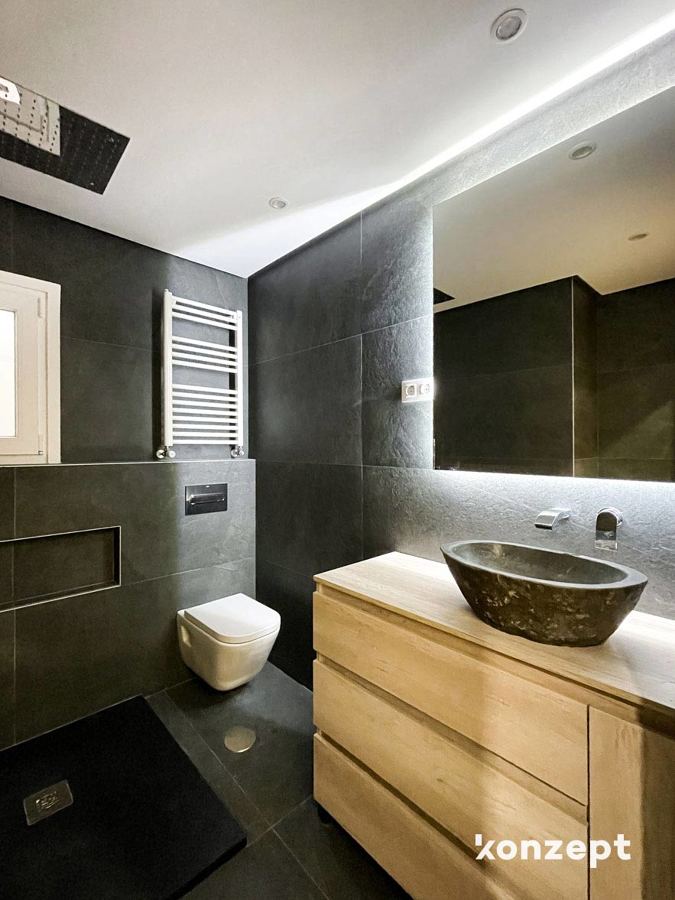 Baño con iluminación led