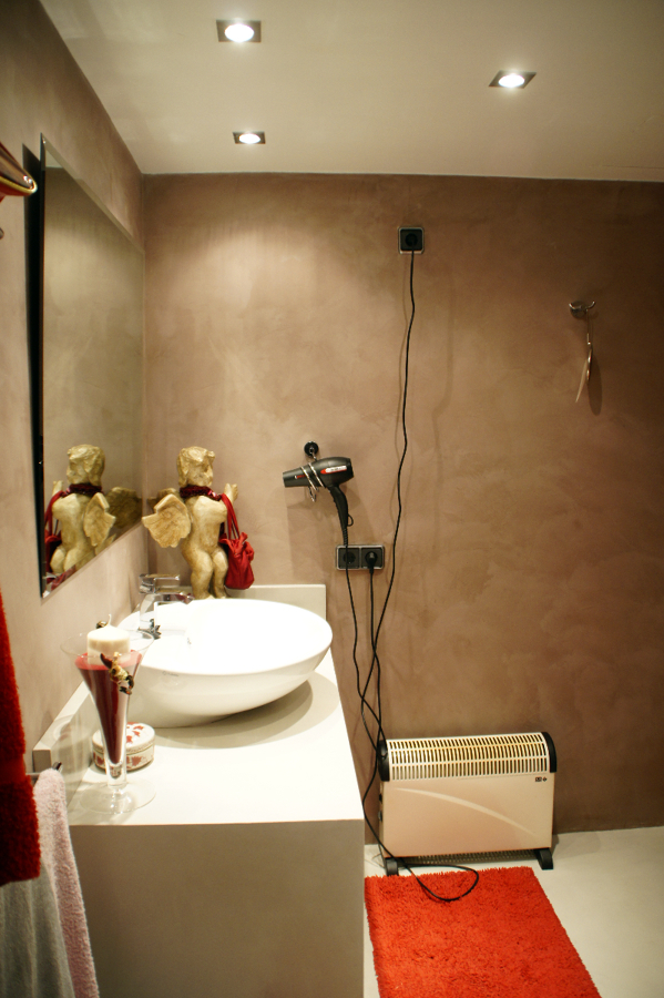 baño con microcemento