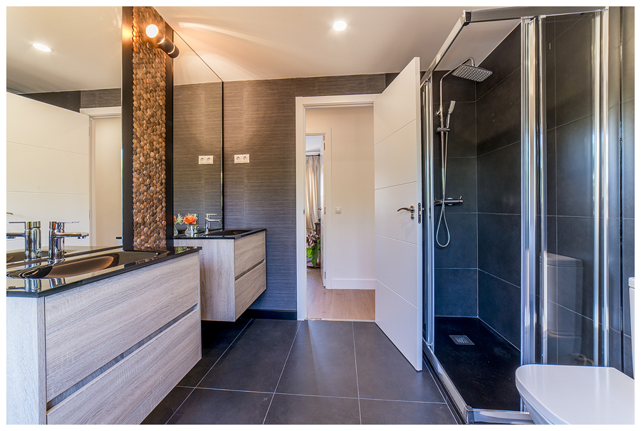 BAÑO DOBLE