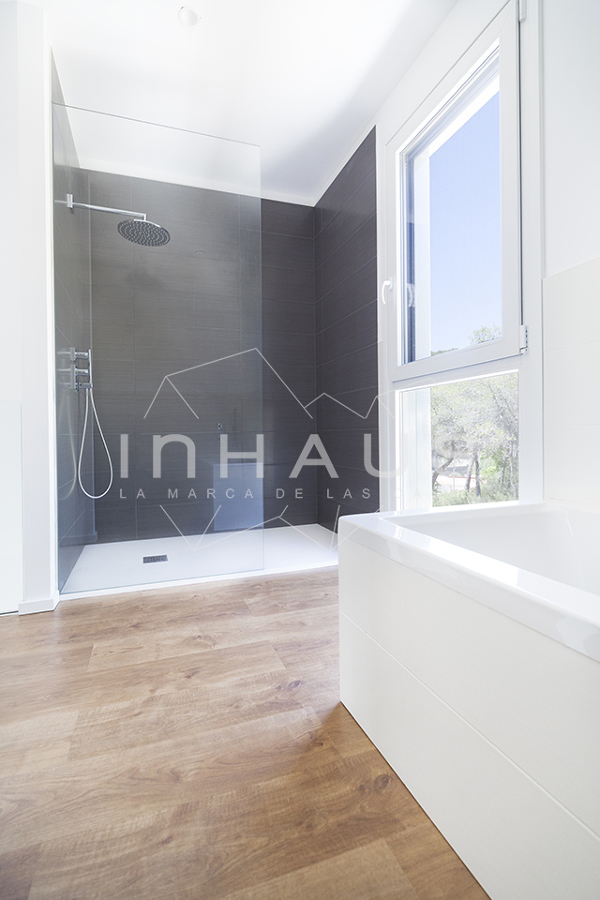 Baño en dormitorio principal