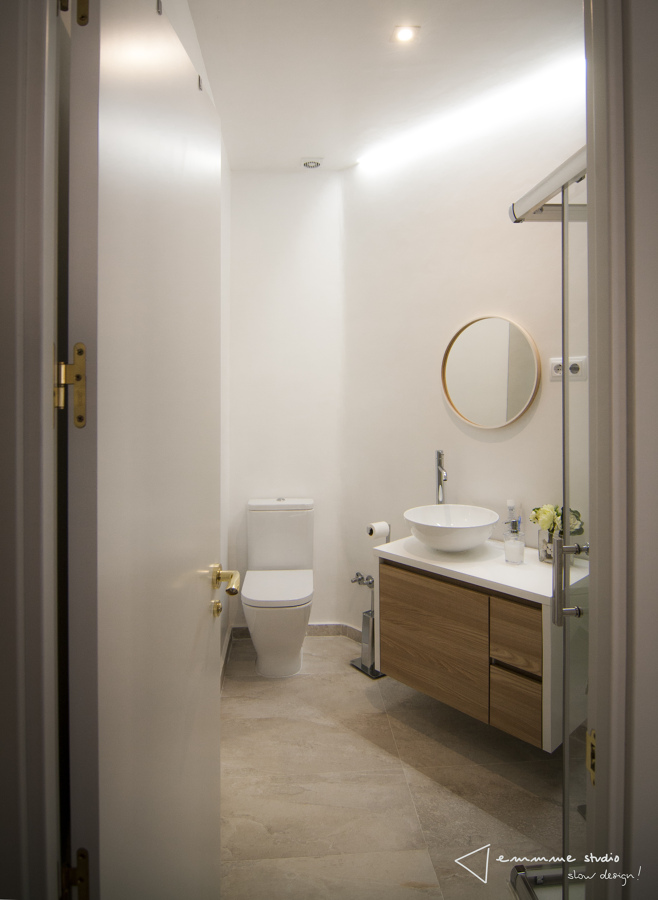 El nuevo baño de M y Lola por emmme studio: baño general