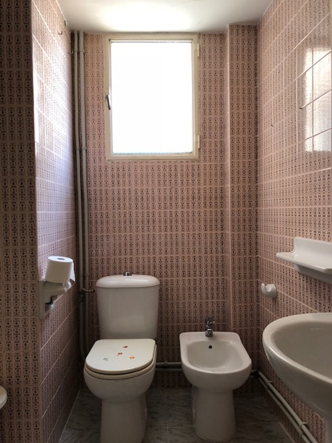 Baño principal antes