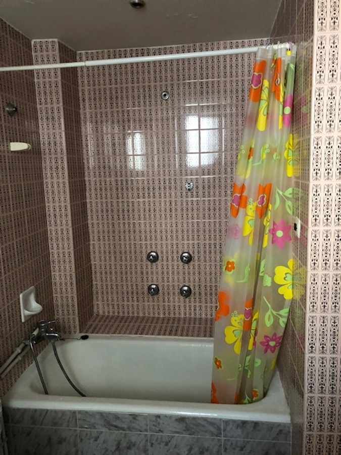 Baño principal antes