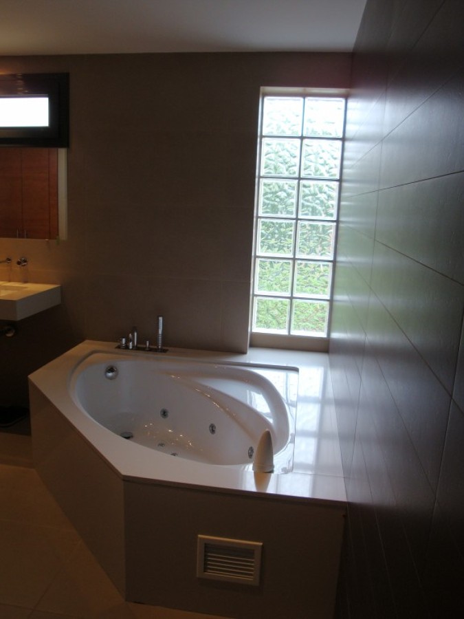 Baño Principal Suite