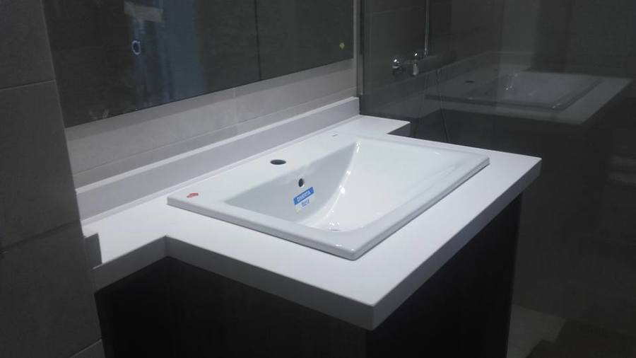BAÑO SILESTONE BLANCO ZEUS