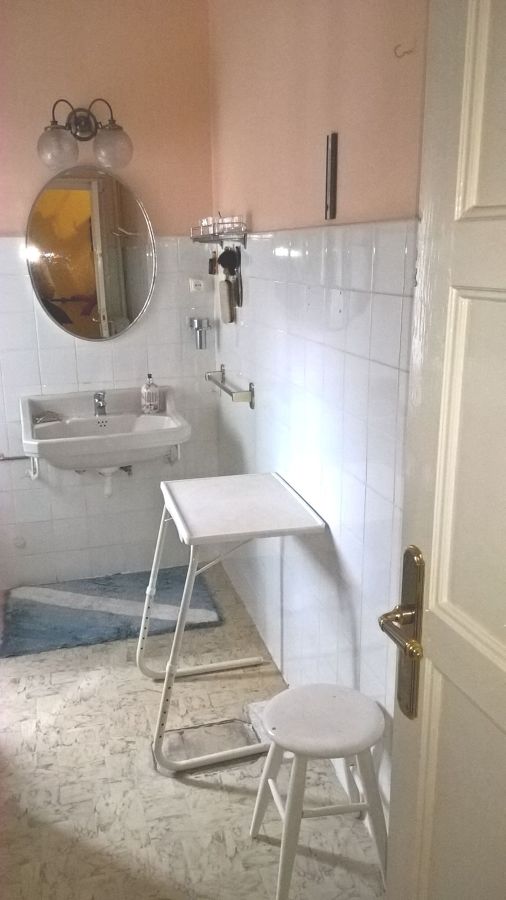 Baño sin refomar