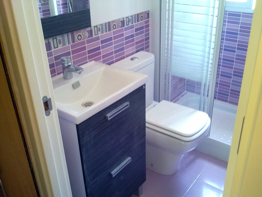 Baños en espacios reducidos