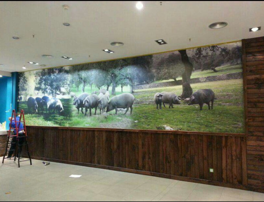 bar en el carrefour de talavera de la reina