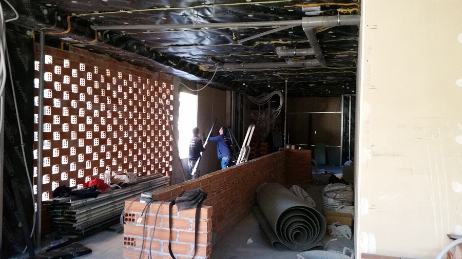 BAR RESTAURANTE EN LLODIO