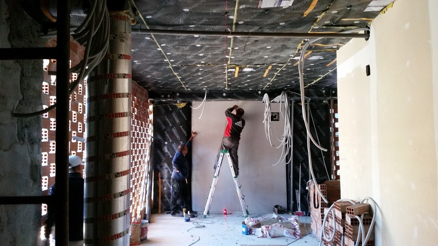 BAR RESTAURANTE EN LLODIO