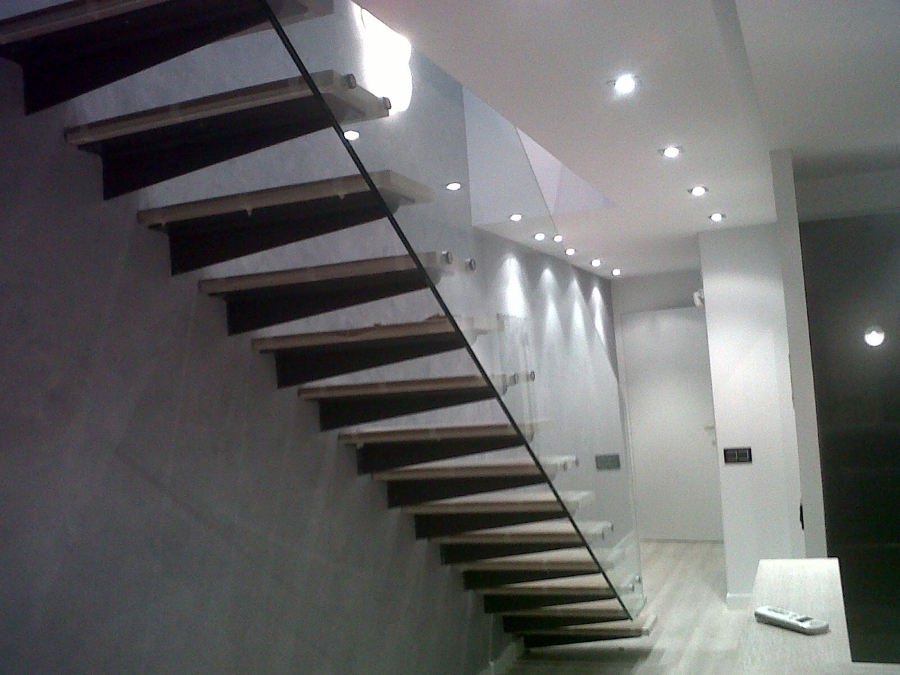 BARANDILLA ESCALERA DE CRISTAL FLOTANTE