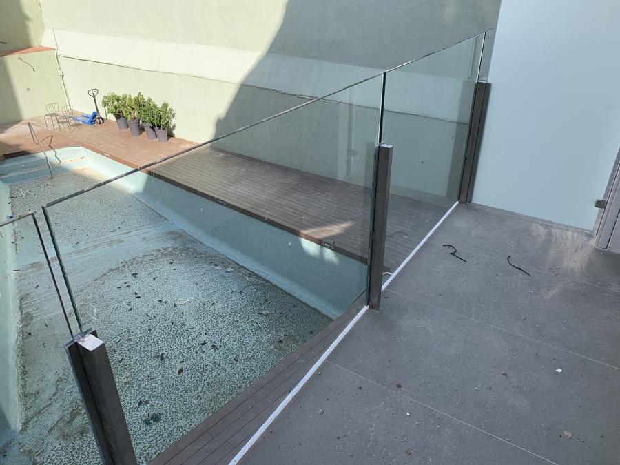 Barandillas inox vidrio hotel