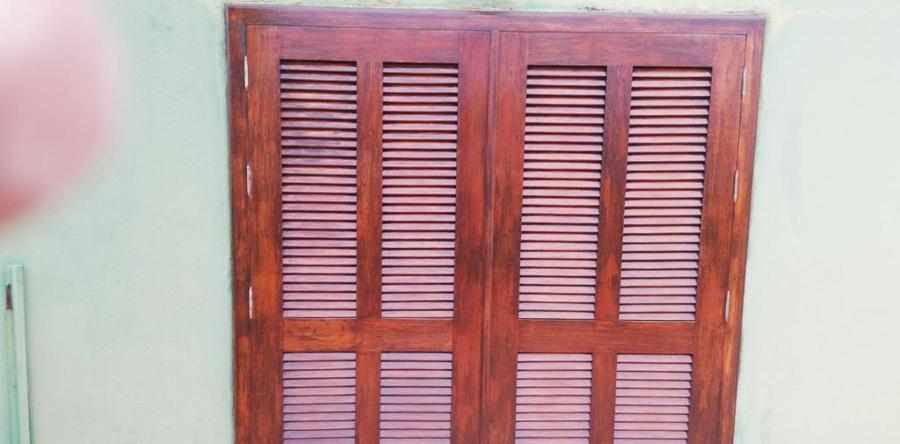 Barnizado mobiliario de madera