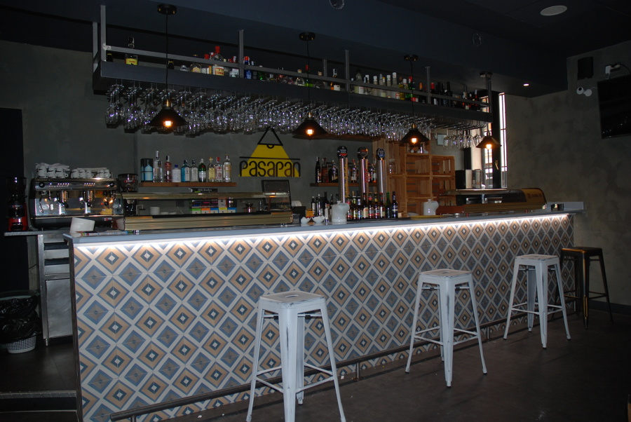 Barra de bar principal