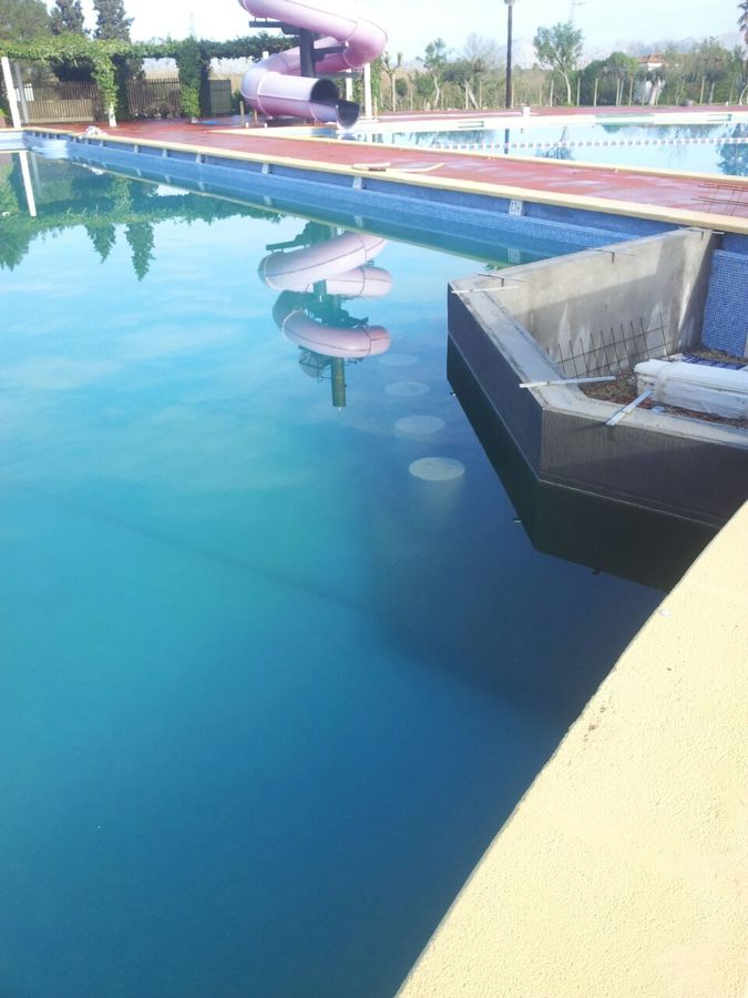 Barra en Piscina; Hidroparc Alcudia 
