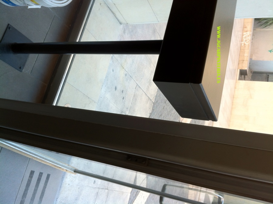 BARRAS PARA CERVECERÍA SENTO BARRIO (C/san pacual 7 Alicante)