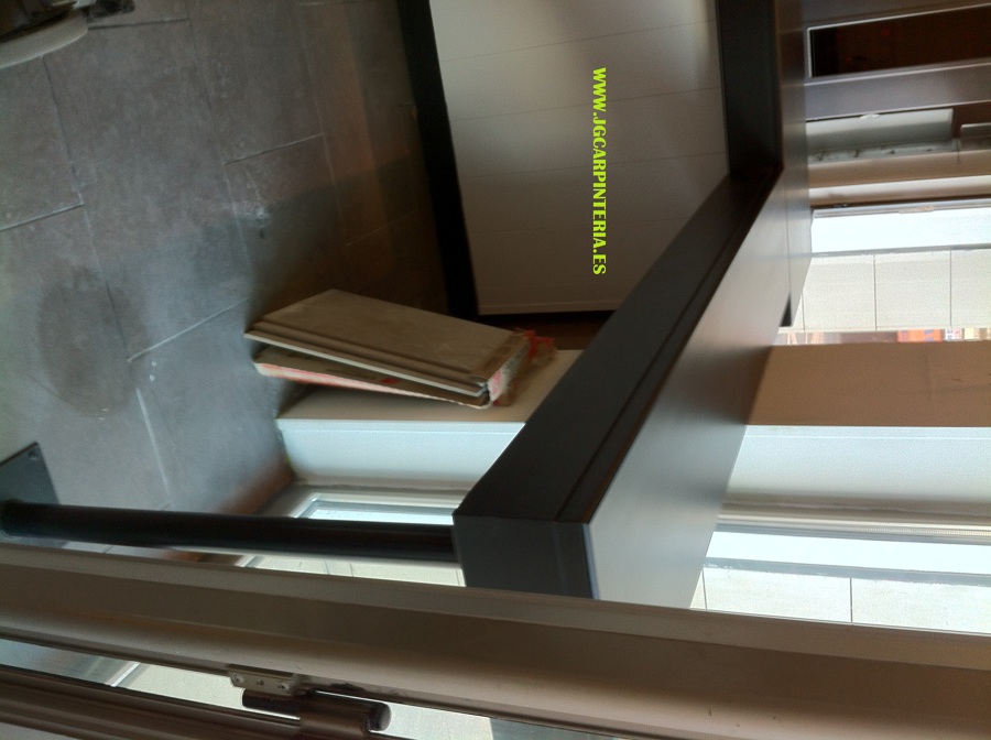 BARRAS PARA CERVECERÍA SENTO BARRIO (C/san pacual 7 Alicante)