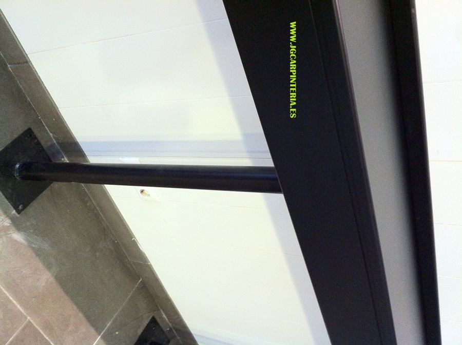 BARRAS PARA CERVECERÍA SENTO BARRIO (C/san pacual 7 Alicante)