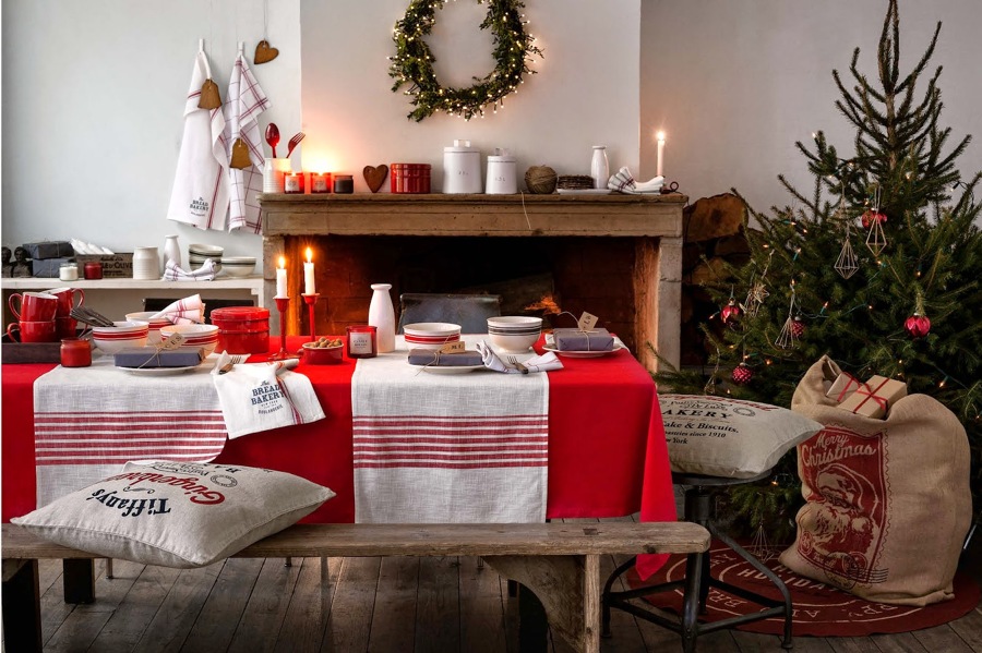 salón decorado para la navidad